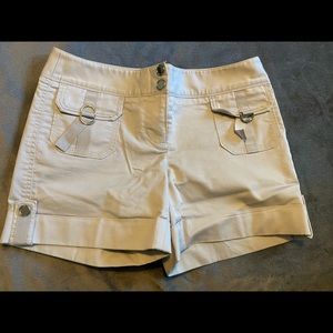 WHBM light beige shorts